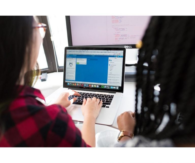 EMPLEA T 2.0: CÓMO LAS TIC ACERCAN A LOS JÓVENES AL EMPLEO